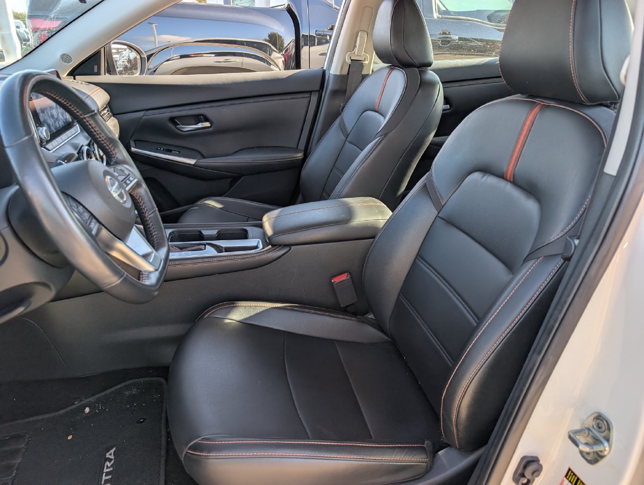 Used 2022 Nissan Sentra SR w/ SR Premium Package FWD image 26