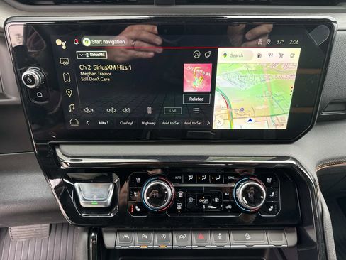New 2026 GMC Sierra 1500 AT4 w/ Technology Package AWD/4WD image 28