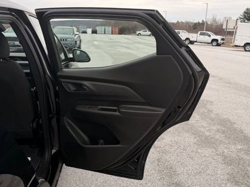 New 2027 Chevrolet Bolt LT w/ Comfort Package FWD image 47