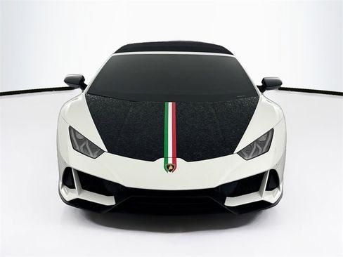 Used 2020 Lamborghini Huracan EVO image 37