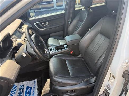Used 2019 Land Rover Discovery Sport HSE AWD/4WD image 7