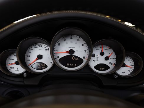 Used 2010 Porsche 911 Targa 4S image 38