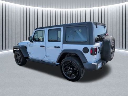 Used 2021 Jeep Wrangler Unlimited Sport AWD/4WD image 9