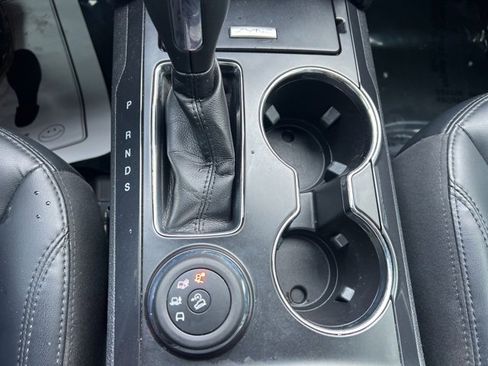 Used 2019 Ford Explorer XLT w/ Equipment Group 202A image 30