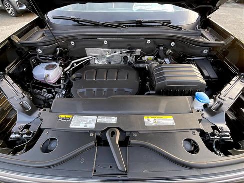 New 2026 Volkswagen Atlas Cross Sport SEL R-Line image 16