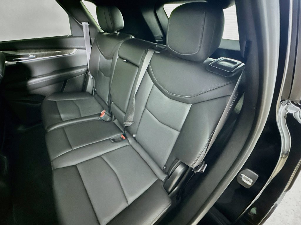 Used 2024 Cadillac XT5 Sportv AWD/4WD image 32