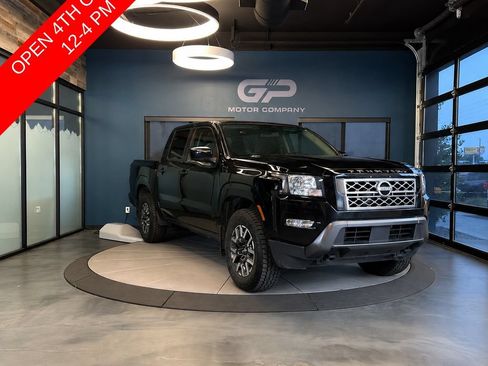 Used 2022 Nissan Frontier SV AWD/4WD image 1