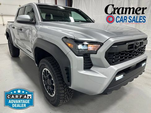 Used 2026 Toyota Tacoma TRD Off-Road AWD/4WD image 1