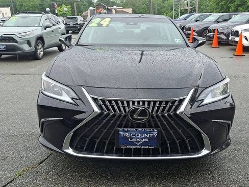 Certified 2024 Lexus ES 350 w/ Premium Package FWD image 2