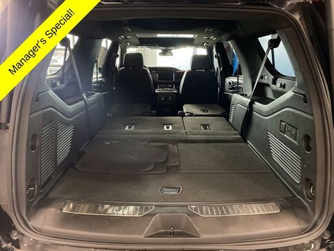 Used 2024 GMC Yukon XL Denali image 21