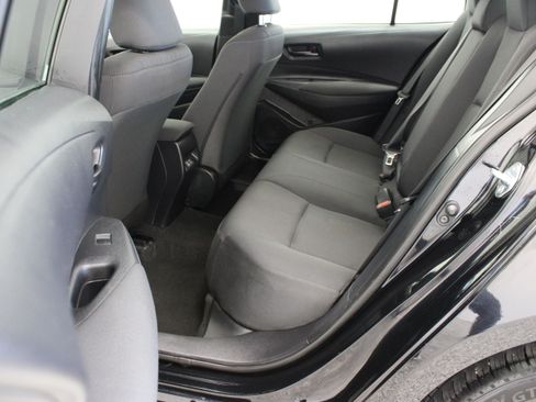 Used 2025 Toyota Corolla LE FWD image 25