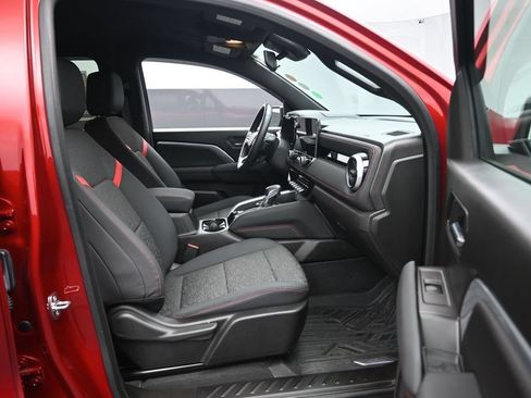 Used 2023 Chevrolet Colorado Z71 w/ Advanced Trailering Package AWD/4WD image 26