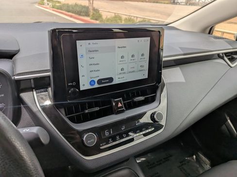 Used 2023 Toyota Corolla LE FWD image 18