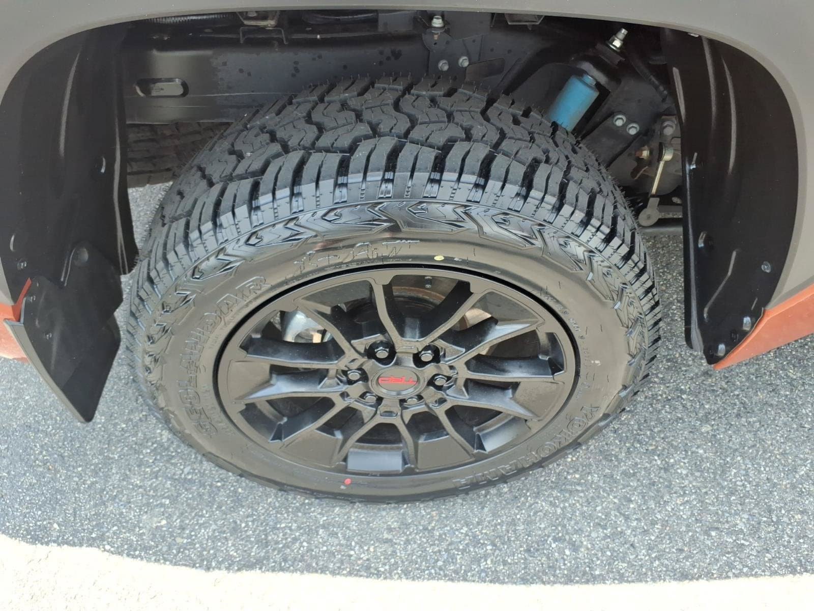 Used 2025 Toyota Tundra Limited w/ TRD Off-Road Package AWD/4WD image 6