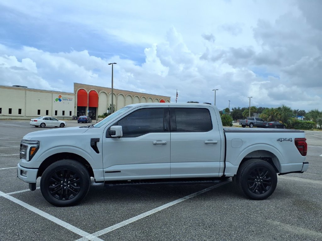 Used 2024 Ford F150 Lariat AWD/4WD image 4