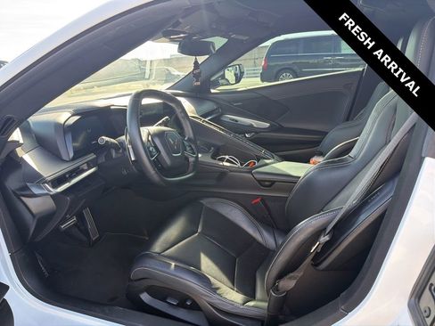 Used 2021 Chevrolet Corvette Stingray Coupe w/ Z51 Performance Package image 5