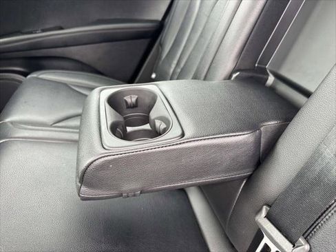 Used 2022 Lincoln Nautilus Standard image 10