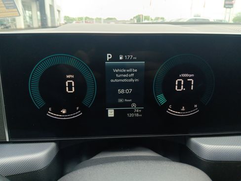 Used 2025 Hyundai Sonata SE FWD image 12