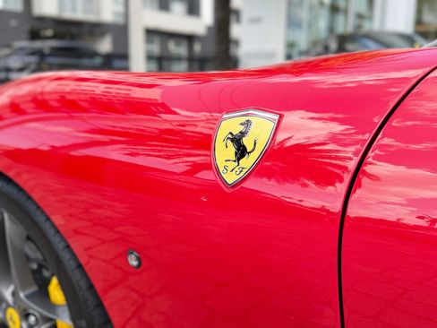 Used 2022 Ferrari Roma RWD image 20
