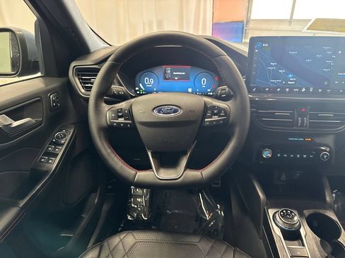 Certified 2024 Ford Escape ST-Line Elite w/ Premium Technology Package AWD/4WD image 15