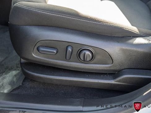 Used 2025 Chevrolet Blazer LT image 21