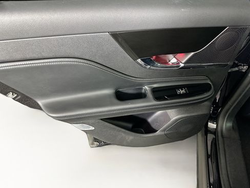 Used 2024 Lincoln Corsair Reserve image 25