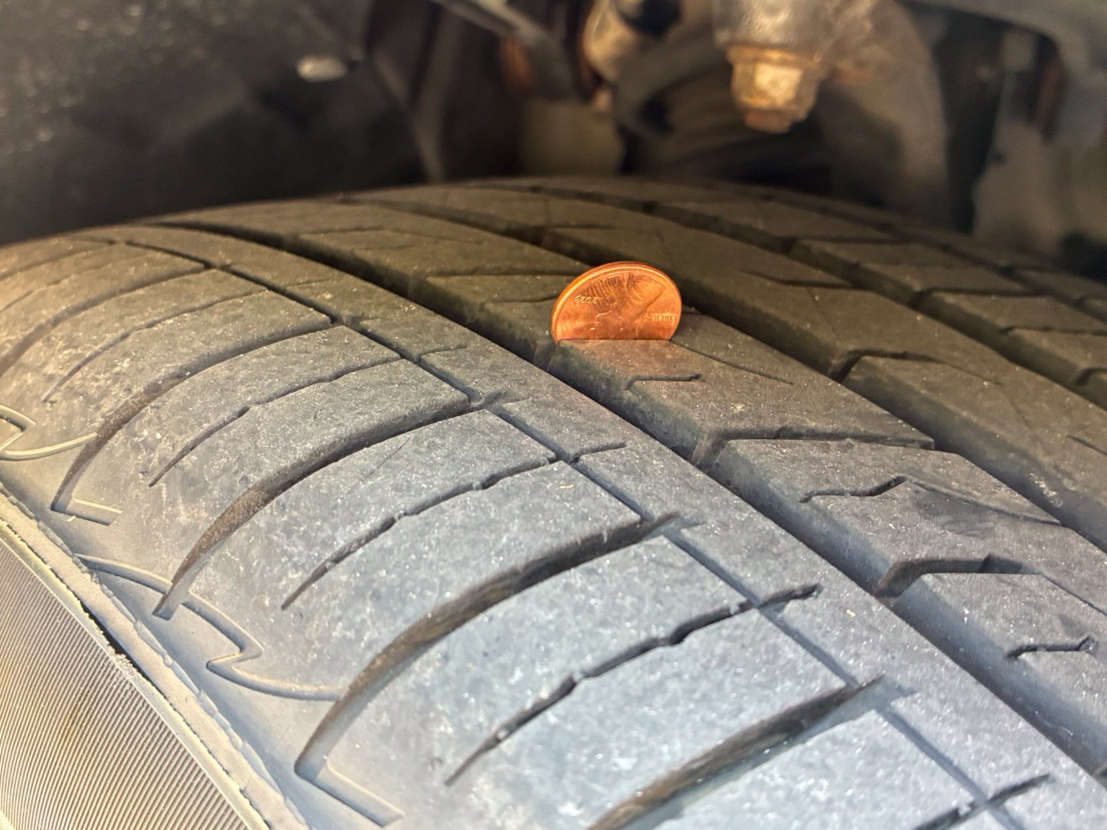 Used 2018 Dodge Challenger R/T RWD image 10