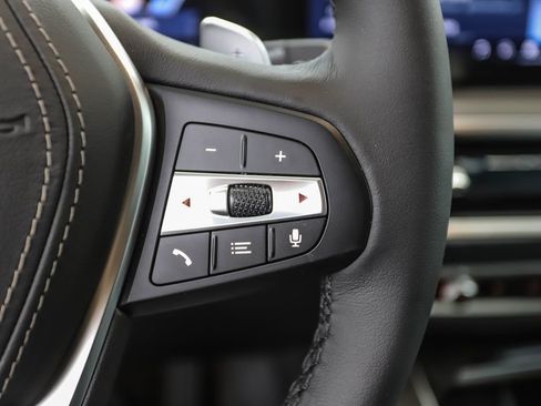 Used 2026 BMW X5 xDrive50e w/ Executive Package image 13