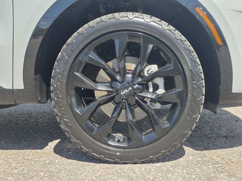 Used 2023 Kia Sorento SX AWD/4WD image 18