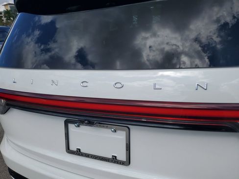 New 2026 Lincoln Aviator 2WD w/ Jet Appearance Package image 5