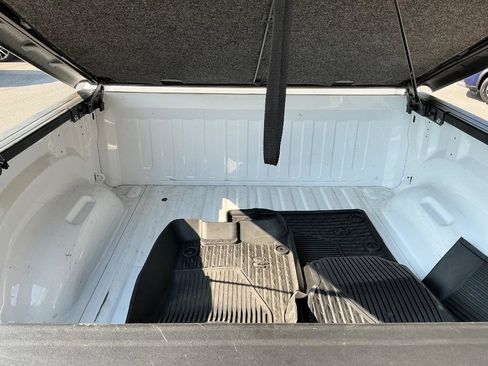 Used 2022 RAM 1500 Laramie w/ Sport Appearance Package AWD/4WD image 5