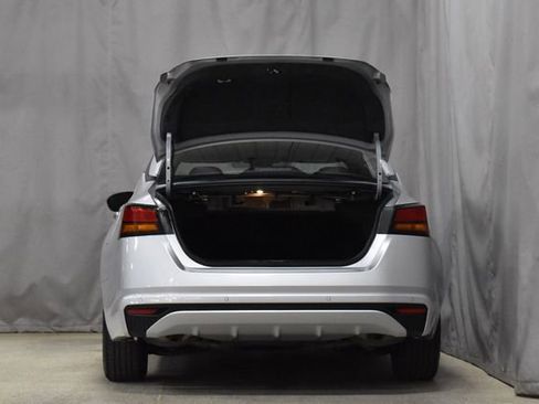 Used 2024 Nissan Altima 2.5 SV image 30