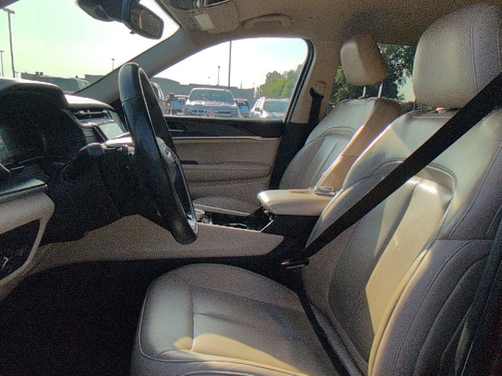 Used 2021 Jeep Grand Cherokee L Limited RWD image 16