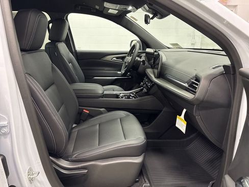 New 2026 Chevrolet Traverse LT w/ Midnight/Sport Edition AWD/4WD image 34