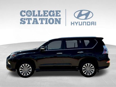 Used 2020 Lexus GX 460 Luxury w/ Accessory Package AWD/4WD image 7