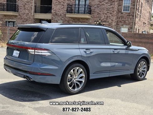 New 2026 Lincoln Aviator AWD image 5
