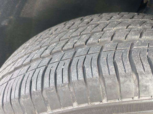 Used 2017 Chrysler Pacifica Touring w/ Tire & Wheel Group FWD image 30
