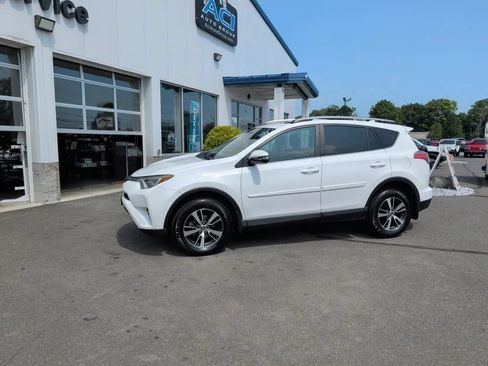 Used 2017 Toyota RAV4 XLE w/ Carpet Mat Package AWD/4WD image 1