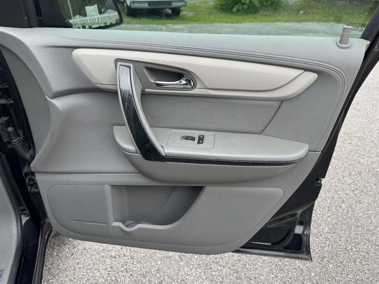 Used 2016 Chevrolet Traverse LTZ FWD image 47