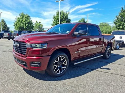 Used 2025 RAM 1500 Laramie w/ Sport Appearance Package AWD/4WD image 3