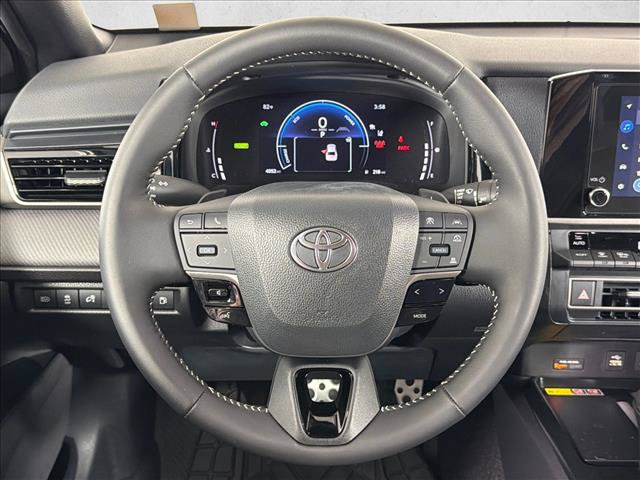 Used 2026 Toyota Camry SE FWD image 23