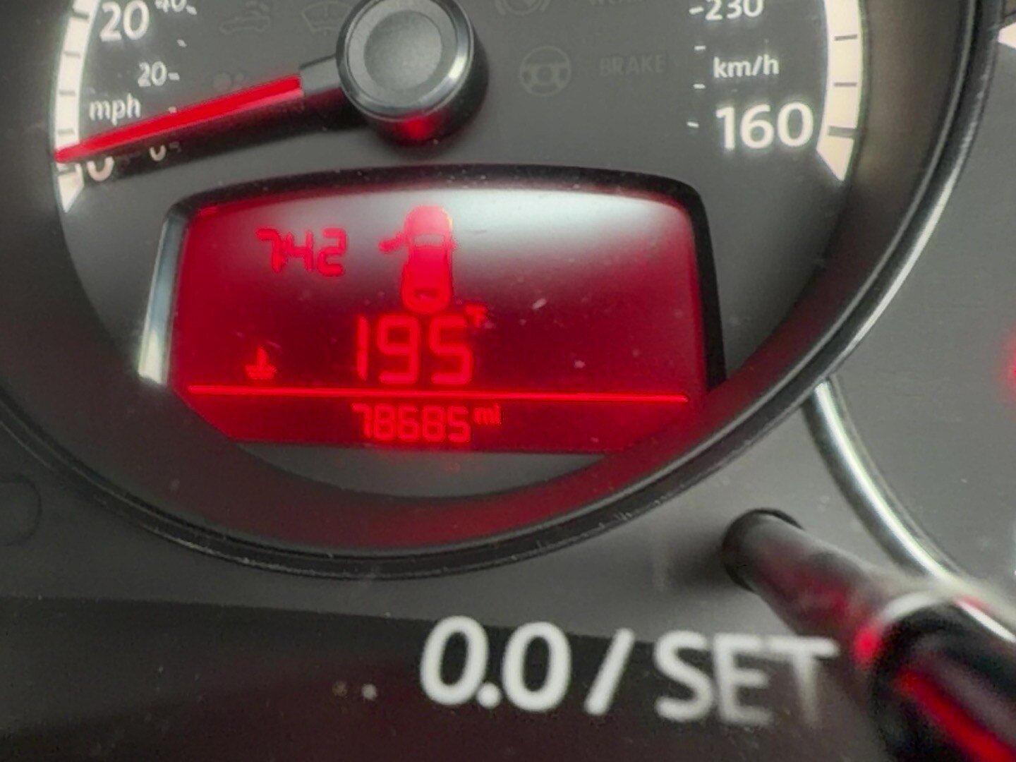 Used 2013 Volkswagen Beetle 2.0T FWD image 8