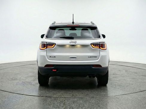 Used 2025 Jeep Compass Trailhawk AWD/4WD image 7