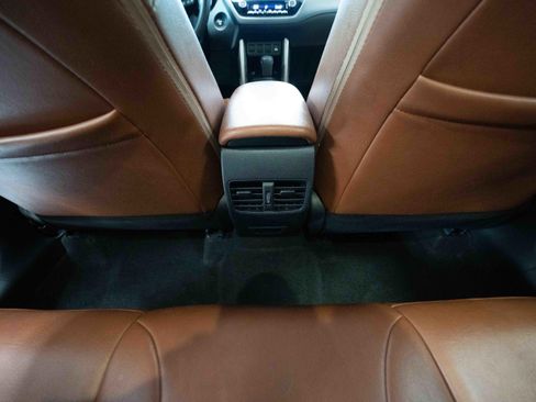 Used 2024 Toyota Corolla Cross AWD Hybrid image 22