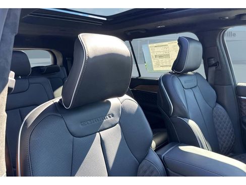New 2025 Jeep Grand Cherokee L Summit image 23