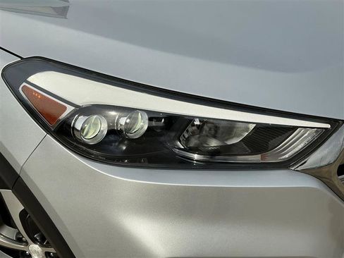 Used 2017 Hyundai Tucson Limited image 16