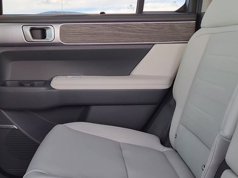 New 2026 Hyundai Santa Fe Limited image 17