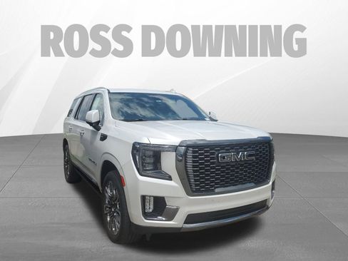 Used 2024 GMC Yukon Denali Ultimate AWD/4WD image 3