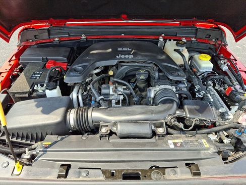 Used 2021 Jeep Wrangler Unlimited Sport AWD/4WD image 28