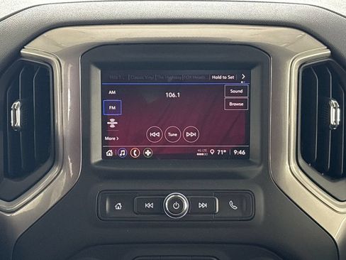 Used 2025 Chevrolet Silverado 1500 Custom Trail Boss w/ Dark Appearance Package AWD/4WD image 28